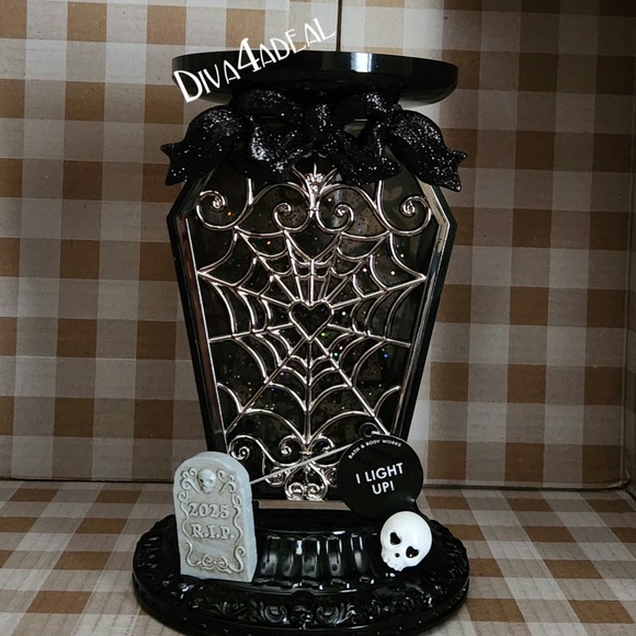 New Bath & Body Works COFFIN 3-Wick Pedestal Candle Holder - Picture 3 of 3